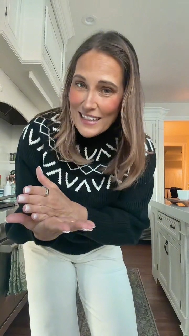 I love these pants so much. The fit is incredibly flattering and they are so comfortable to wear all day. They are the kind of staple you can dress up or down without even thinking about it.

#LTKOver40 #LTKMidsize #LTKSeasonal