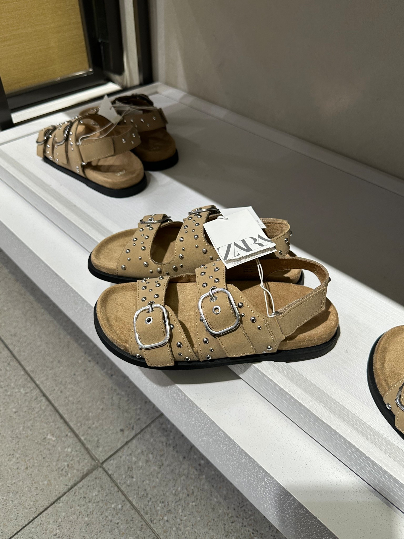 Zara shoes

PS. This suede studded sandals are already sold out so I’m linking something similar!

#LTKFindsUnder100 #LTKShoeCrush #LTKSpringSale