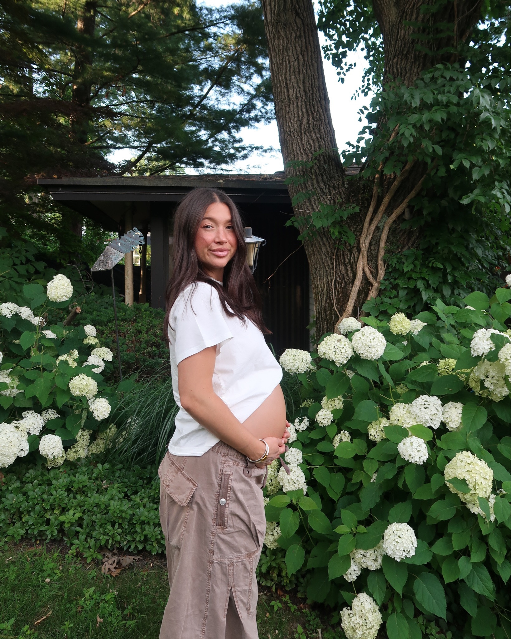 Everything is growing 🤍🥹 this baby, this body, this love!! It is all so beautiful and so special.

#LTKSeasonal #LTKBump #LTKootd