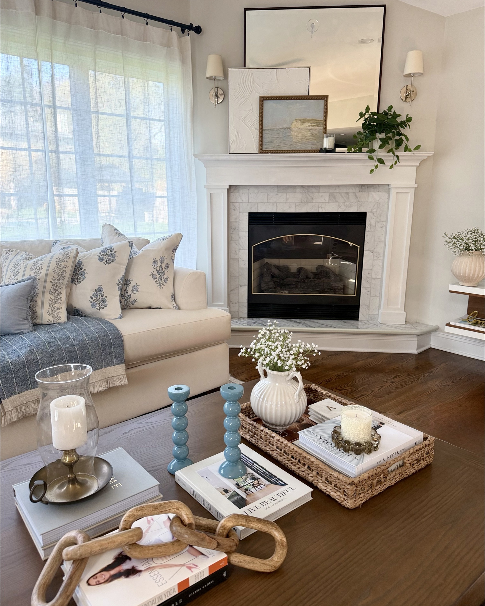 If you do it right, your living room can LOOK designer without you actually paying designer prices! 🤩

@Target 

#LTKMothersDay #LTKSeasonal #LTKHome
