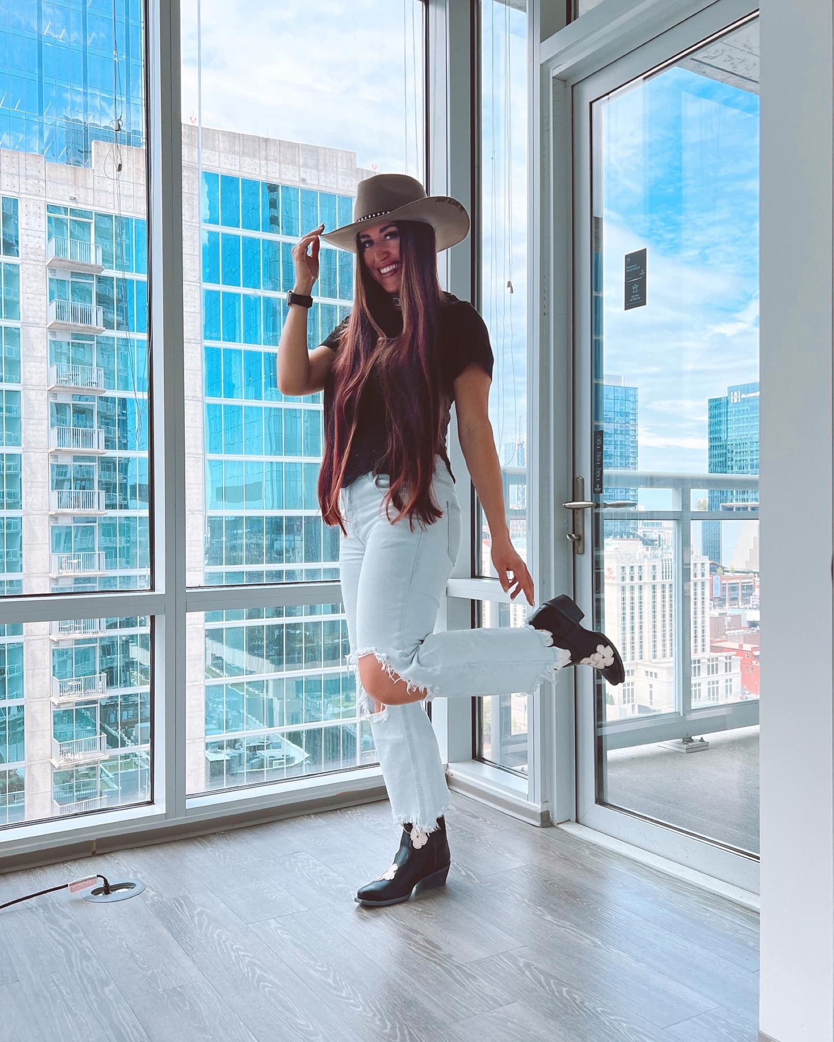 In a long & committed relationship with these boots 👢 

Flower cowboy boots
Floral cowboy boots
Cowgirl boots
Cute cowboy boots
Black cowboy boots
Nashville outfit
Free people denim
Free people outfit
Free people jeans
Distressed jeans
Cowboy hat
Taylor swift eras tour
Coastal cowgirl


#LTKshoecrush #LTKSeasonal #LTKtravel