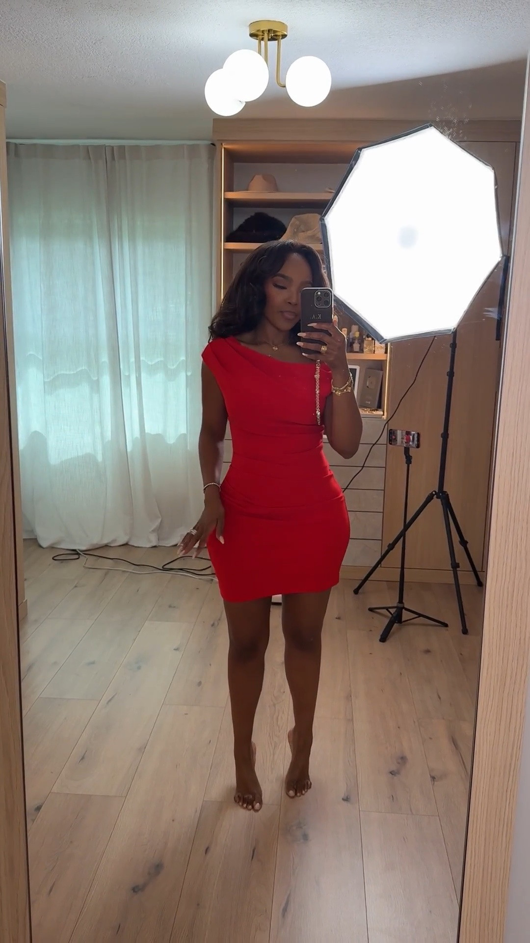Hi Babes! 

A classic red mini will NEVER go out of style ❤️ This dress hugs in all the right places while still feeling classy and elevated. I love how simple silhouettes in bold colors always make the biggest impact — especially with soft glam makeup, gold jewelry, and sleek hair.

This is one of those dresses you keep in your closet for every last-minute event because it always works. Whether you dress it up with heels and a clutch or keep it minimal and chic, it instantly gives confident, expensive energy.

Perfect for:
• Date nights  
• Birthday dinners  
• Girls night out  
• Valentine’s looks  
• Cocktail parties  
• Vacation evenings  

Everything is linked below ✨

xx Kira | IG: KirasFashionFinds

34D - 27 - 40 • Size Small or 4