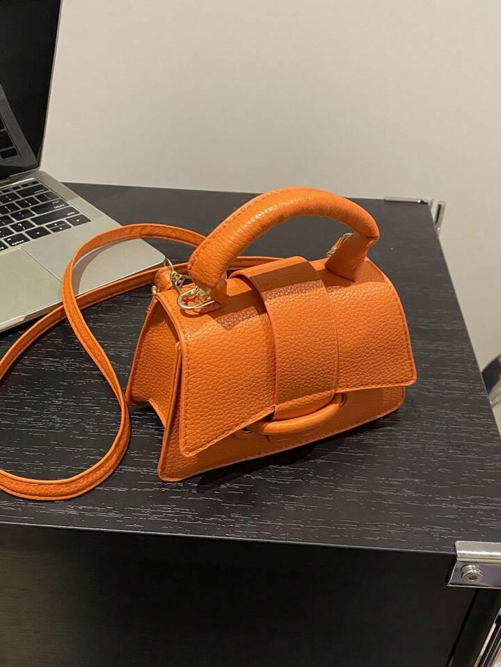 1pc Fashionable Casual Single Compartment Drawstring Bag With Personality Lock & Carry Option (Ha... | SHEIN