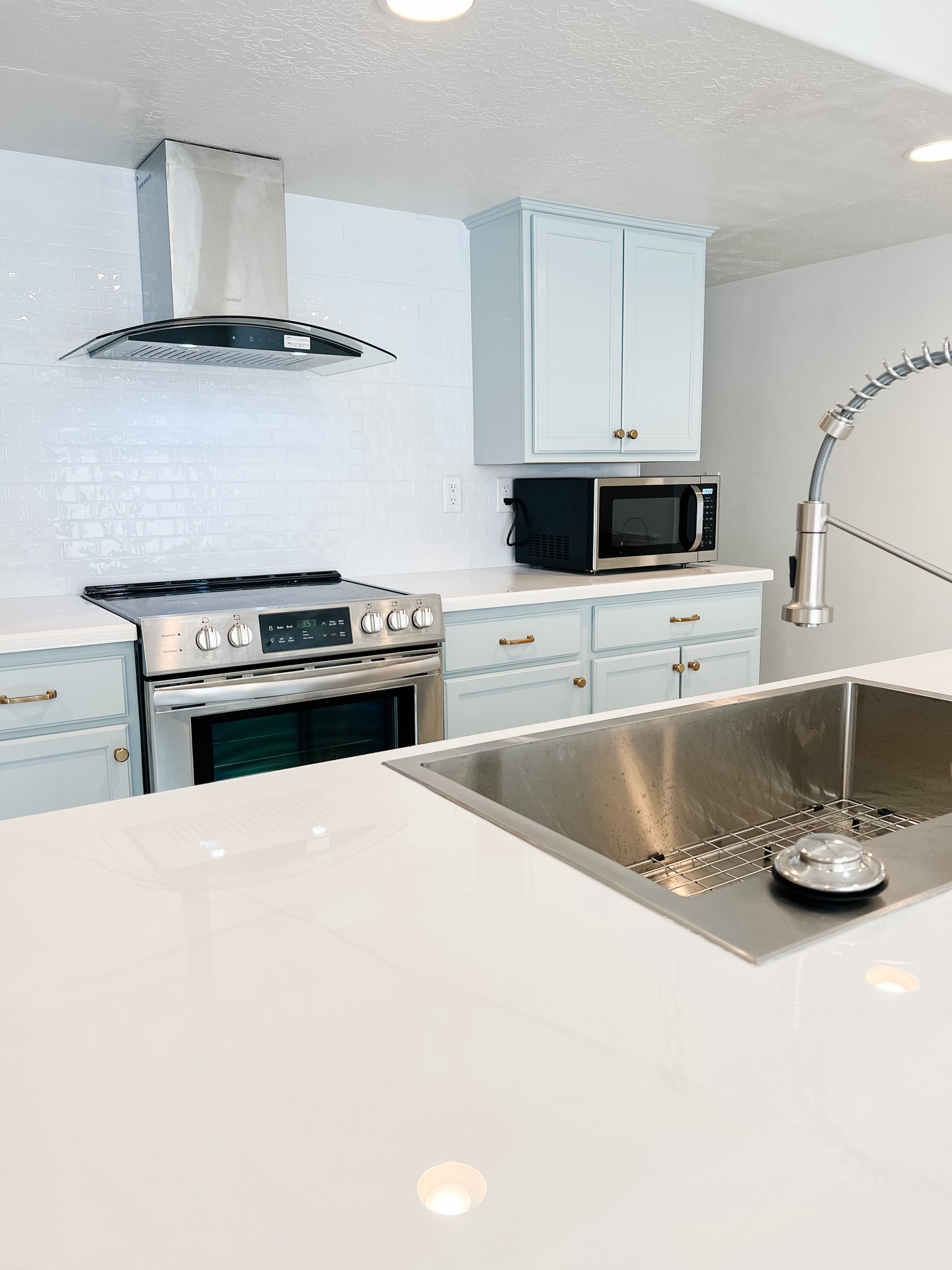 My DIY kitchen! Only cost me about 7k to build all this BY MYSELFF

#LTKhome #LTKstyletip #LTKfamily