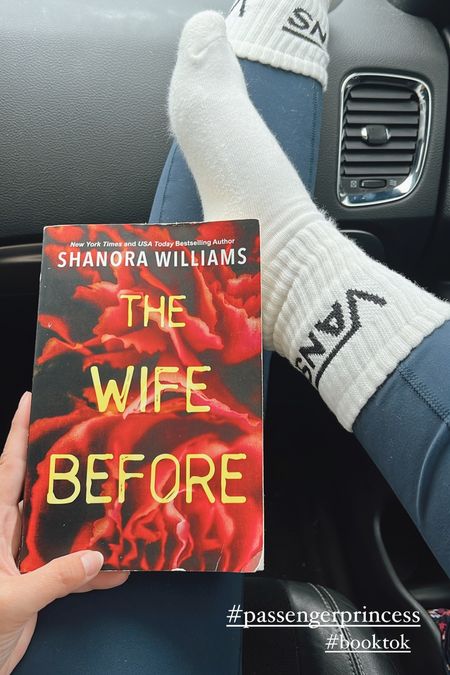 A good read & a long car ride 👌🏼📚