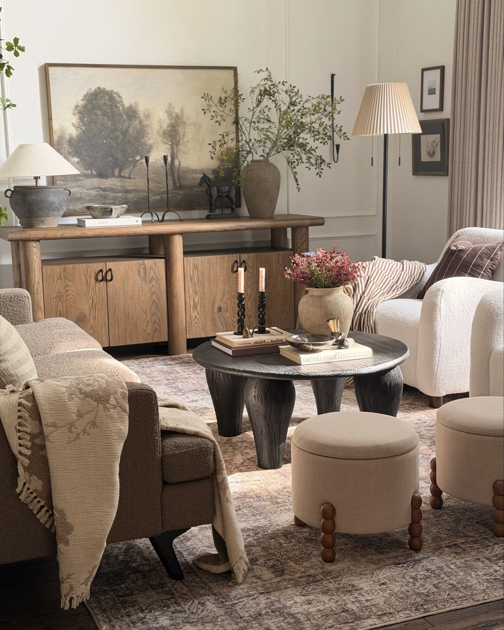 Sitting Room Details 😍🤌🏼

#LTKSaleAlert #LTKHome #LTKU