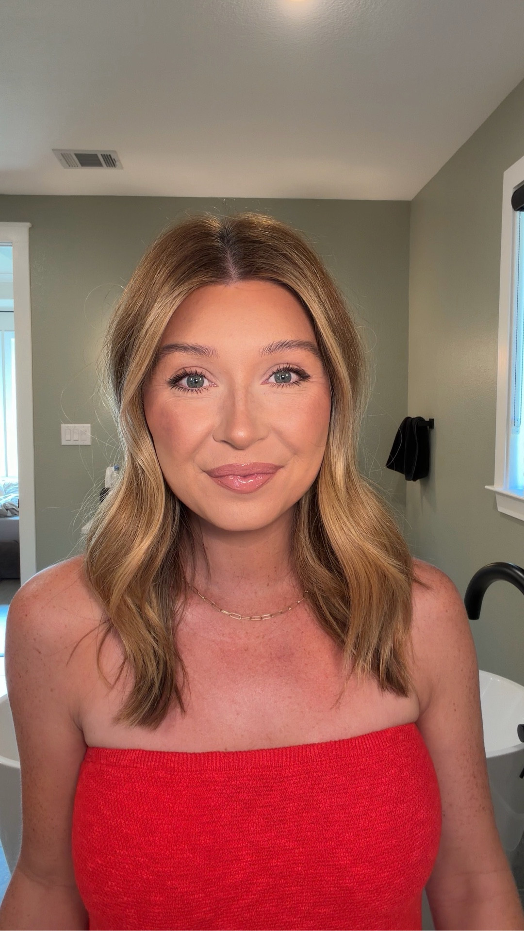 Hands down fav foundation that I’d recommend if you’re shopping the @Sephora sale today 



#LTKSaleAlert #LTKBeauty