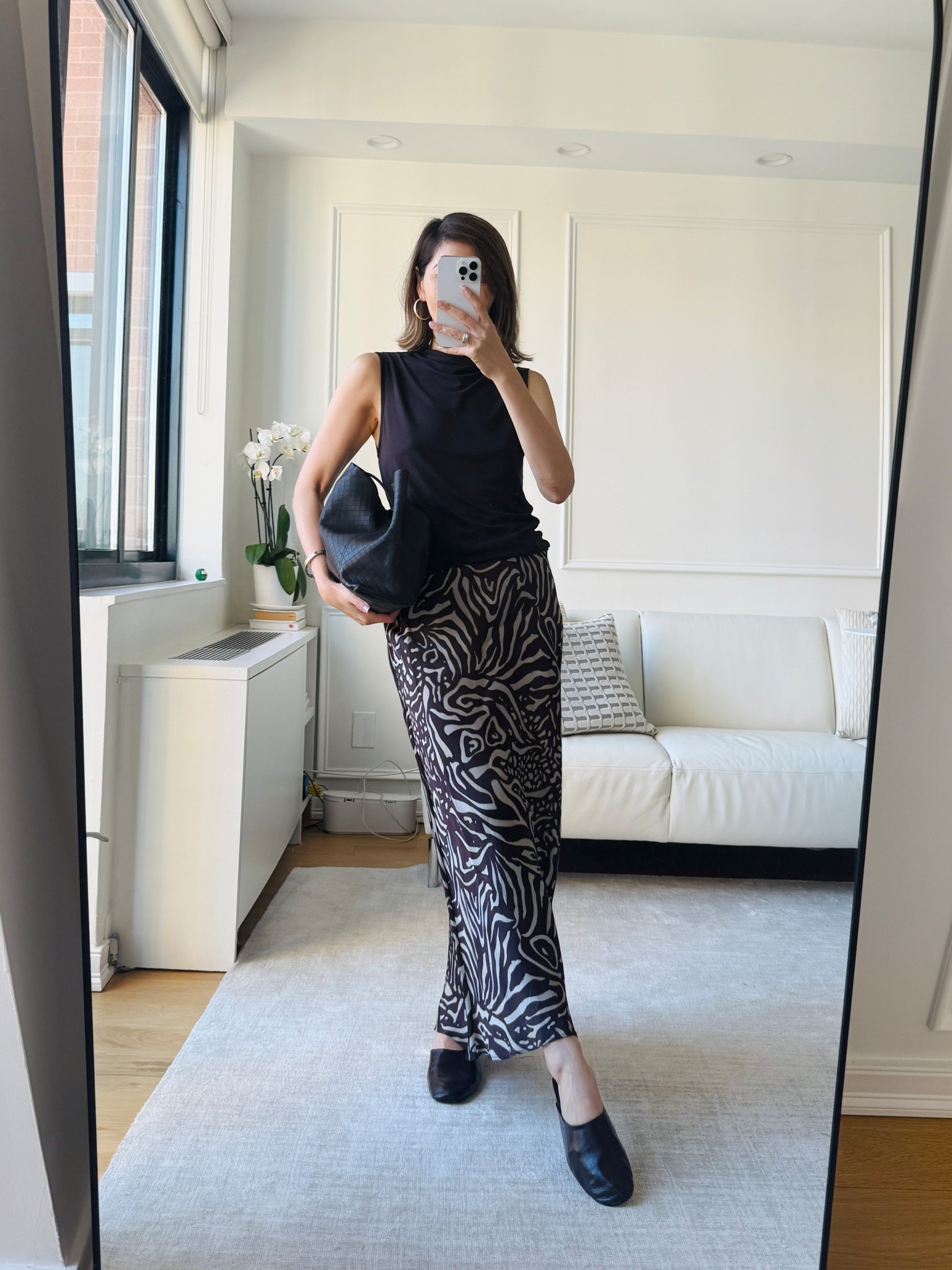 Style animal print in an elegant way, pairing it with a monochrome top in the same color tone. Top from Cos, bottom from Massimo Dutti 

#LTKStyleTip #LTKWorkwear #LTKFindsUnder100