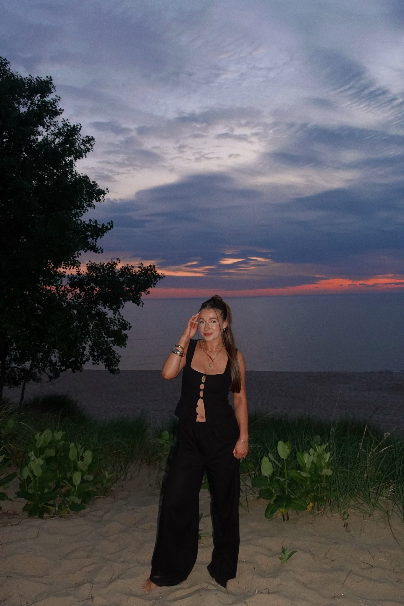 size us 4 top
size small long pants 