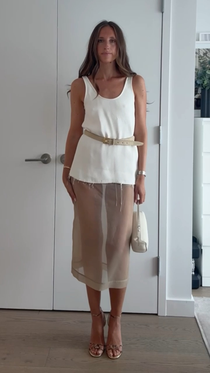 Mixing Textures 🐍 

#LTKSeasonal #LTKStyleTip