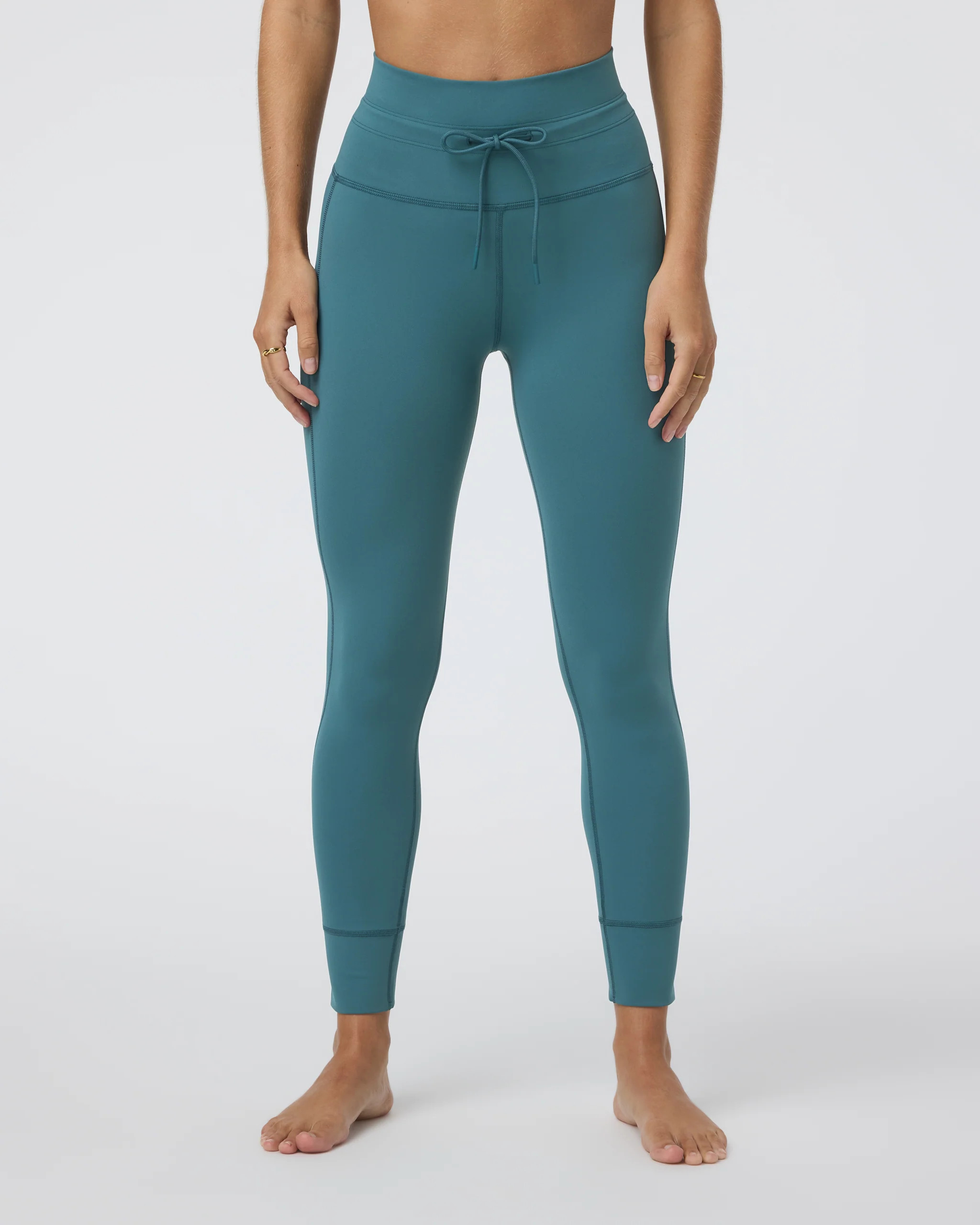 Daily Legging - Short | Tidal Leggings | Vuori | Vuori Clothing (US & Canada)