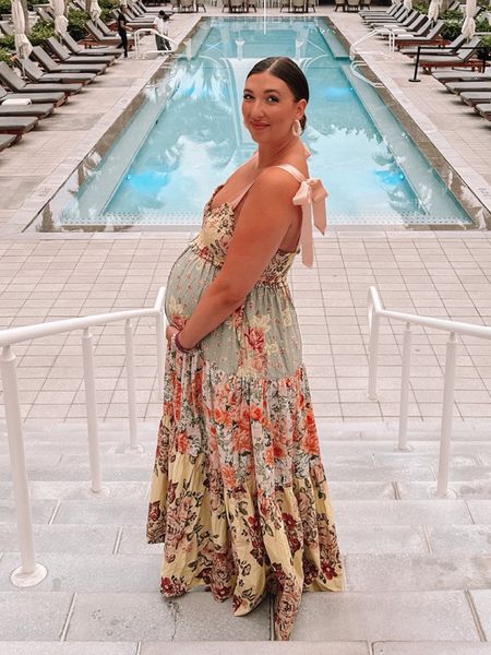 Free people maxi dress TTS! 

Free people, summer dress, summer outfit, vacation outfit, maternity 