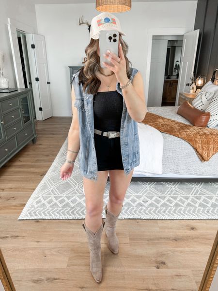 Western outfit, but keep it simple 🖤 I’ve shared this oversized denim vest so many times & it’s easily one of my favorite pieces — so many ways to style! & don’t even get me started on these cowgirl boots — if you have thicker calves like me — these are for you! 👏🏼

Tube Top — small
Cargo Skort — small
Vest — xs
Belt — small

western outfit | western fashion | nashville outfit | nashville style | suede western belt | tecovas Annie western boots | edgy western outfit | country concert outfit 

#LTKFindsUnder50 #LTKShoeCrush #LTKFindsUnder100