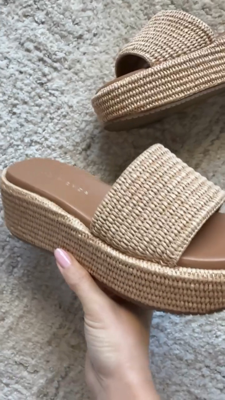 Platform sandals
Sandals 

#LTKSeasonal