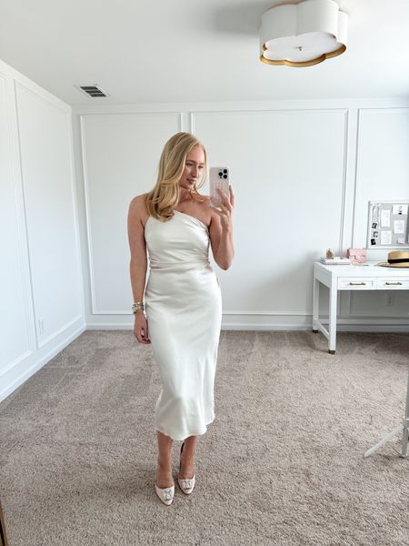 This dress is giving me all the bridal feels! Perfect for the rehearsal dinner or an engagement party! It does fit a little tight in the top, I’m wearing size 6, but prefer size 8. Use my code STRAWBERRY20 for 20% off! 
Wedding dresses // rehearsal dinner dresses // bridal luncheon dresses // bachelor dresses // bridal shower dresses // cocktail dresses // Petal and Pup finds

#LTKwedding #LTKSeasonal #LTKstyletip