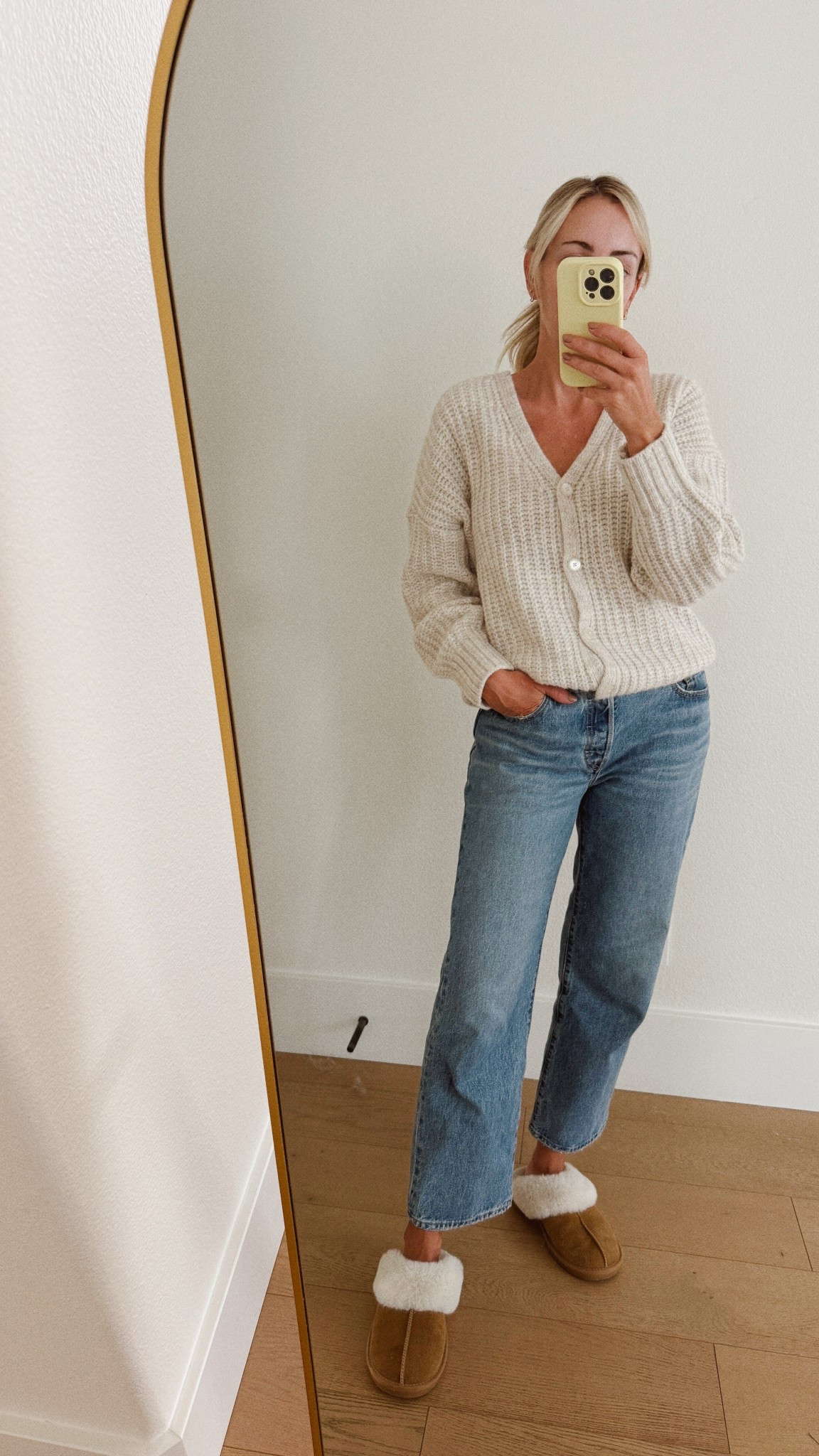 The coziest sweater! On repeat right now 🤍