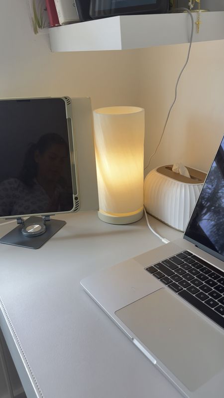 Just got my table light from Gantri, this lamp is beautiful! Soft light that can be adjusted. Would be great for bedroom, nursery, entryway, office, pantry, etc. Very versatile light! 

@gantri #gantriathome




#LTKstyletip #LTKVideo #LTKhome