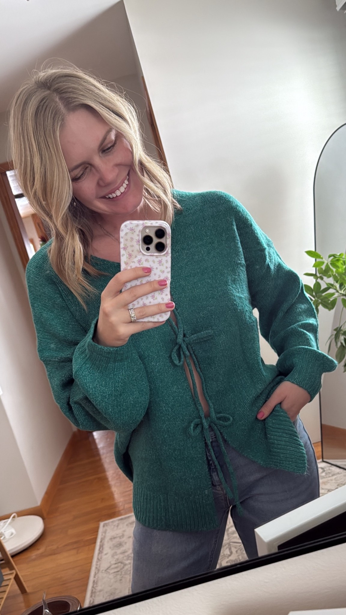 Cozy but cute vibes! With a bit of bow perfection! 🎀🎄 This would be perfect for a casual Christmas!

#LTKSeasonal #LTKFindsUnder50 #LTKHoliday