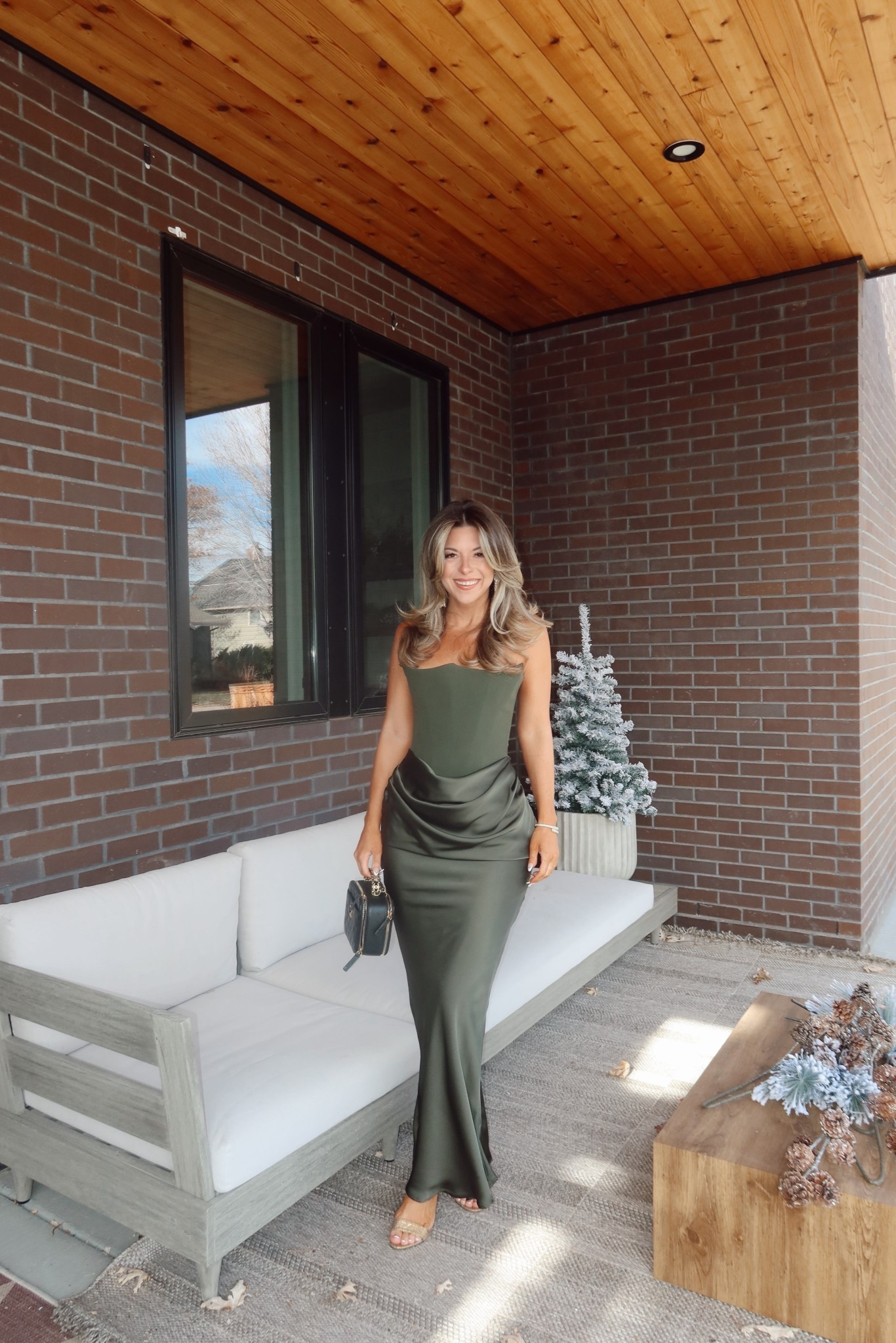 Olive green strapless satin corset style formal event and wedding guest dress

Vici code: Emerson30
Glow color: can't handle the heat

Wearing my usual small/2

Wedding guest
Formal event
Black tie
Green satin
Holiday event
Winter formal
Special occasion

#LTKWedding #LTKSeasonal #LTKHoliday