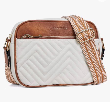 Such a cute crossbody!! 😍 

#LTKfindsunder50 #LTKHoliday #LTKsalealert