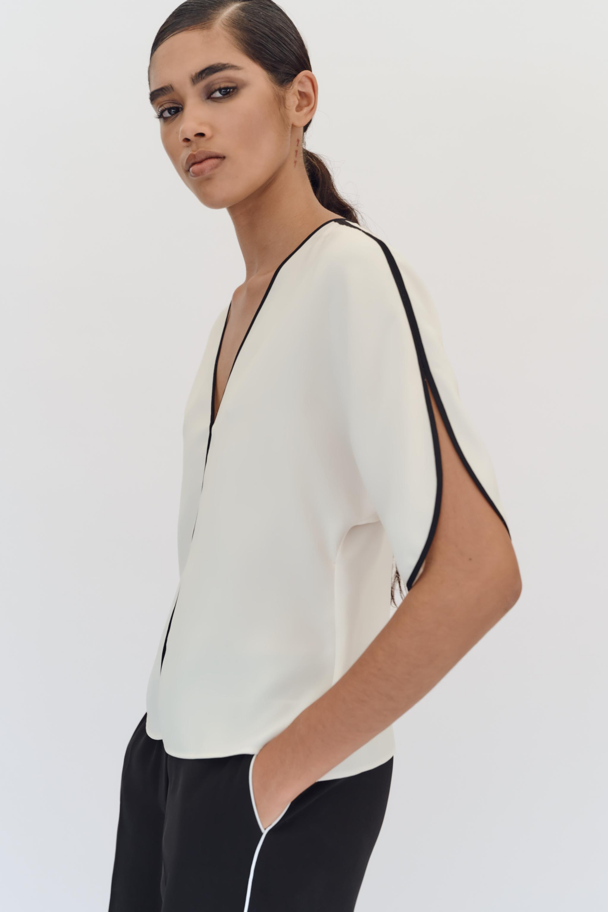 Contrast Trim Top | Zara US