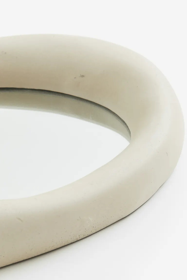 Asymmetrische spiegel | H&M (DE, AT, CH, NL, FI)