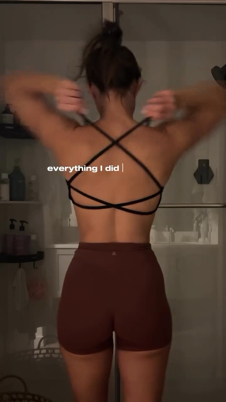 I wasn’t always a morning person, but once I realized how much it affected my consistency to sticking with a plan, the more I leaned into it. 

I started using my mornings as a way to actually focus on my goals, and focusing on my fitness goals. 

Getting my workout done first thing in the morning, meant no interruptions and no more missing workouts from a crazy day. It was done before the day started. 

Comment “30” and I’ll send you my Fit Morning Blueprint to help you build a morning routine that helps you shed fat and build muscle mass 😘

#5am #5amclub #5to9 #morningmotivation #gymmotivation #morningroutine #fitnessmotivation #workoutmotivation #gymroutine #workoutroutine #productivity #mondaymotivation