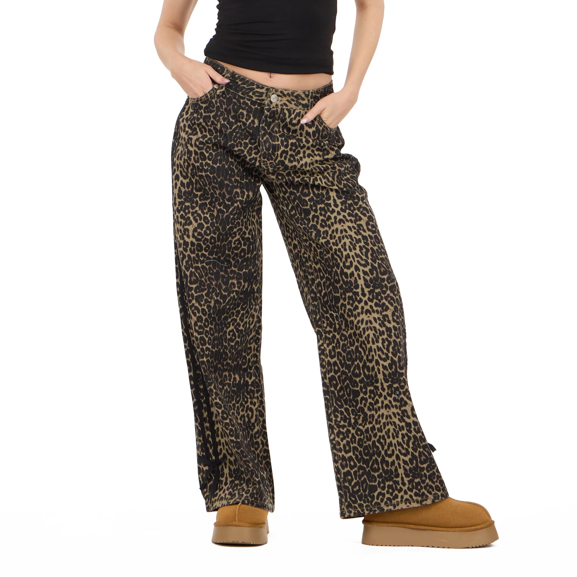 Forever 21 Women's Low Rise Baggy Fit Jeans with Side Stripes and Bow Accents, Sizes 0-14 | Walmart (US)