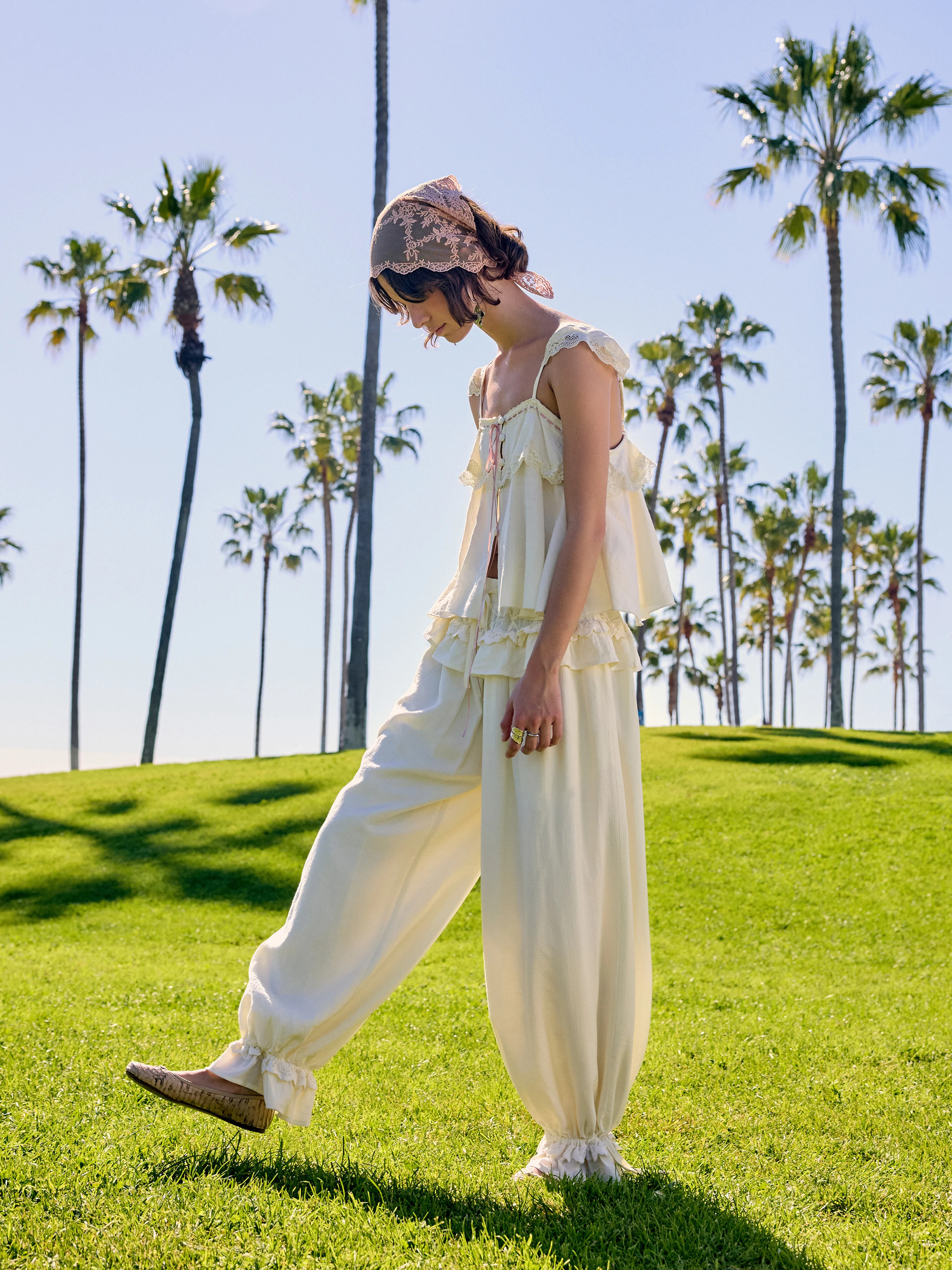 Woven Textured Mid Rise Lace Panel Ruffle Drawstring Bloomer Trousers For Daily Casual | Cider