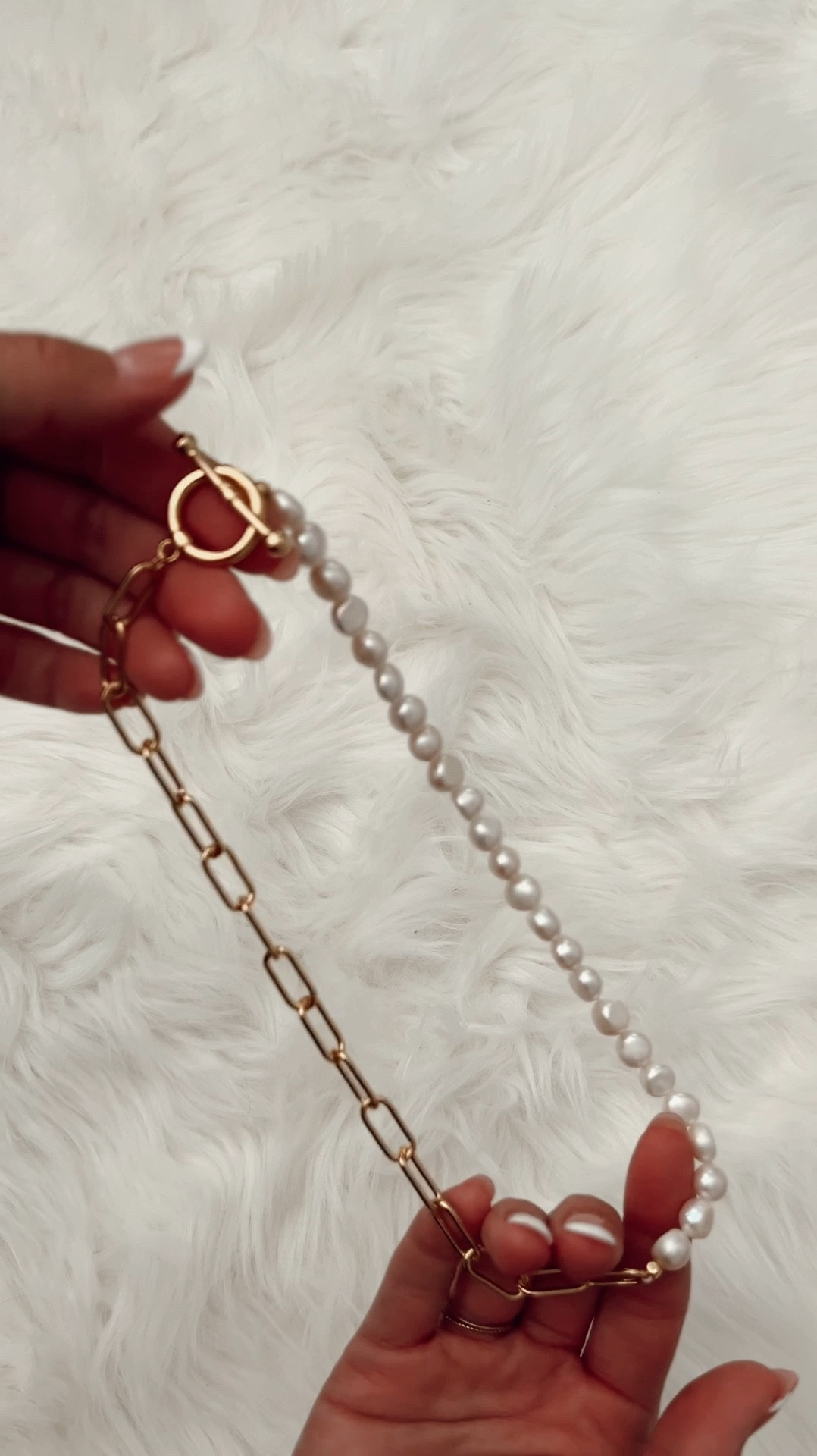 Dainty links & pearl necklace that will stand out on your neck while still giving the elegance. 

#LTKStyleTip #LTKFindsUnder50 #LTKBeauty