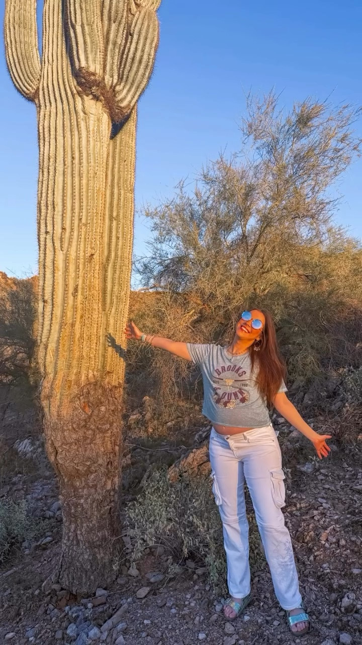 Bumpin’ through the desert 🌵
Soaking in every moment of this journey 🤍

#LTKBump #LTKootd #LTKdayinmylife