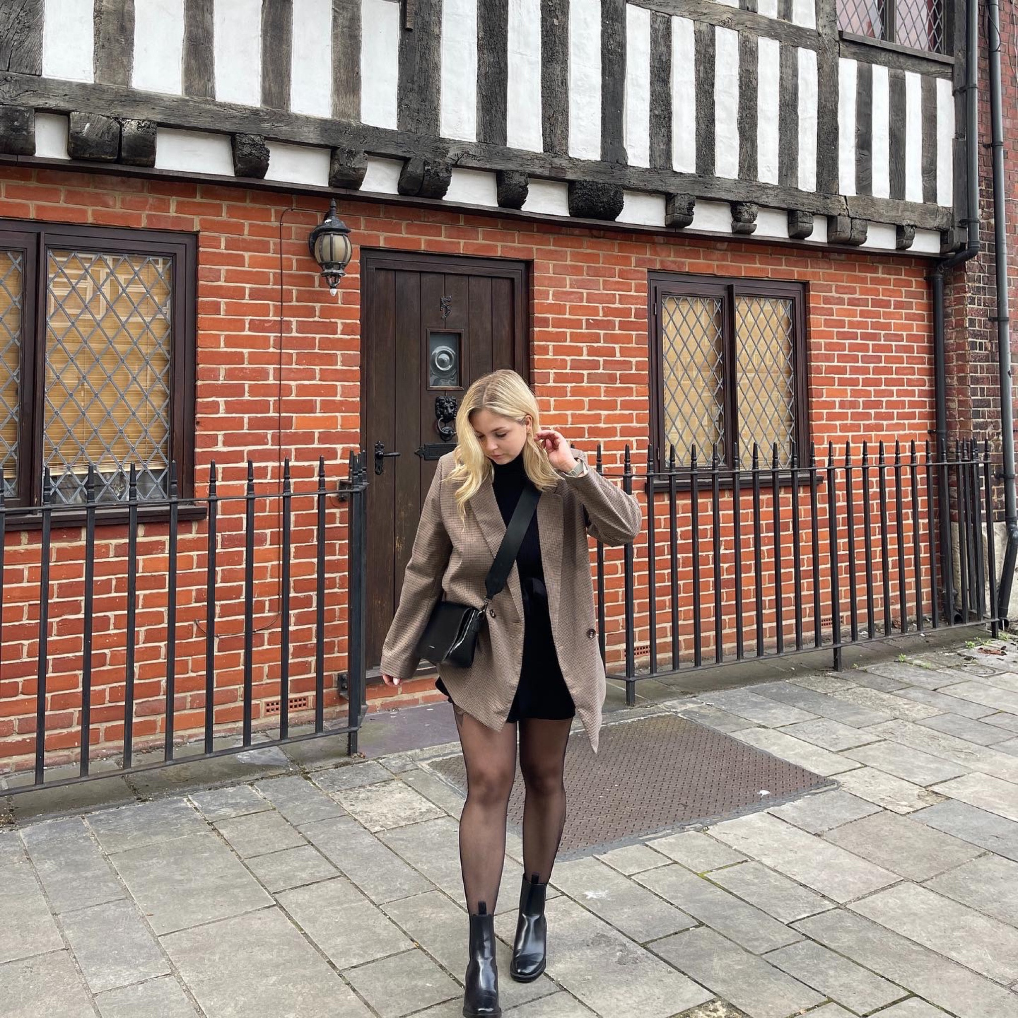 Blazers are a dream in autumn 

#LTKstyletip #LTKworkwear #LTKSeasonal