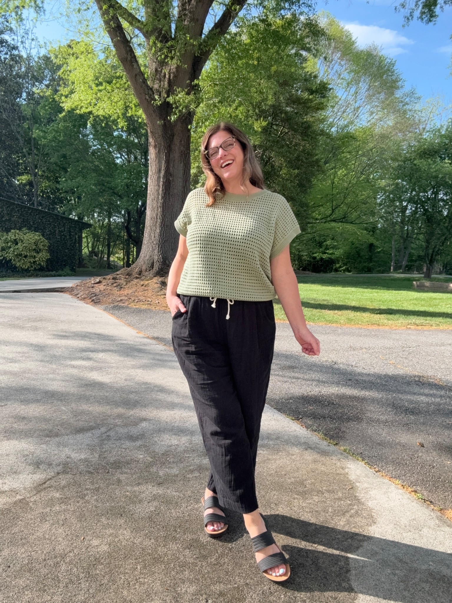 This is the outfit I wear when I don’t know what to wear, which is… most days 😂

It’s giving “I tried” but also “I did not try that hard”

#LTKmomlife #LTKootd