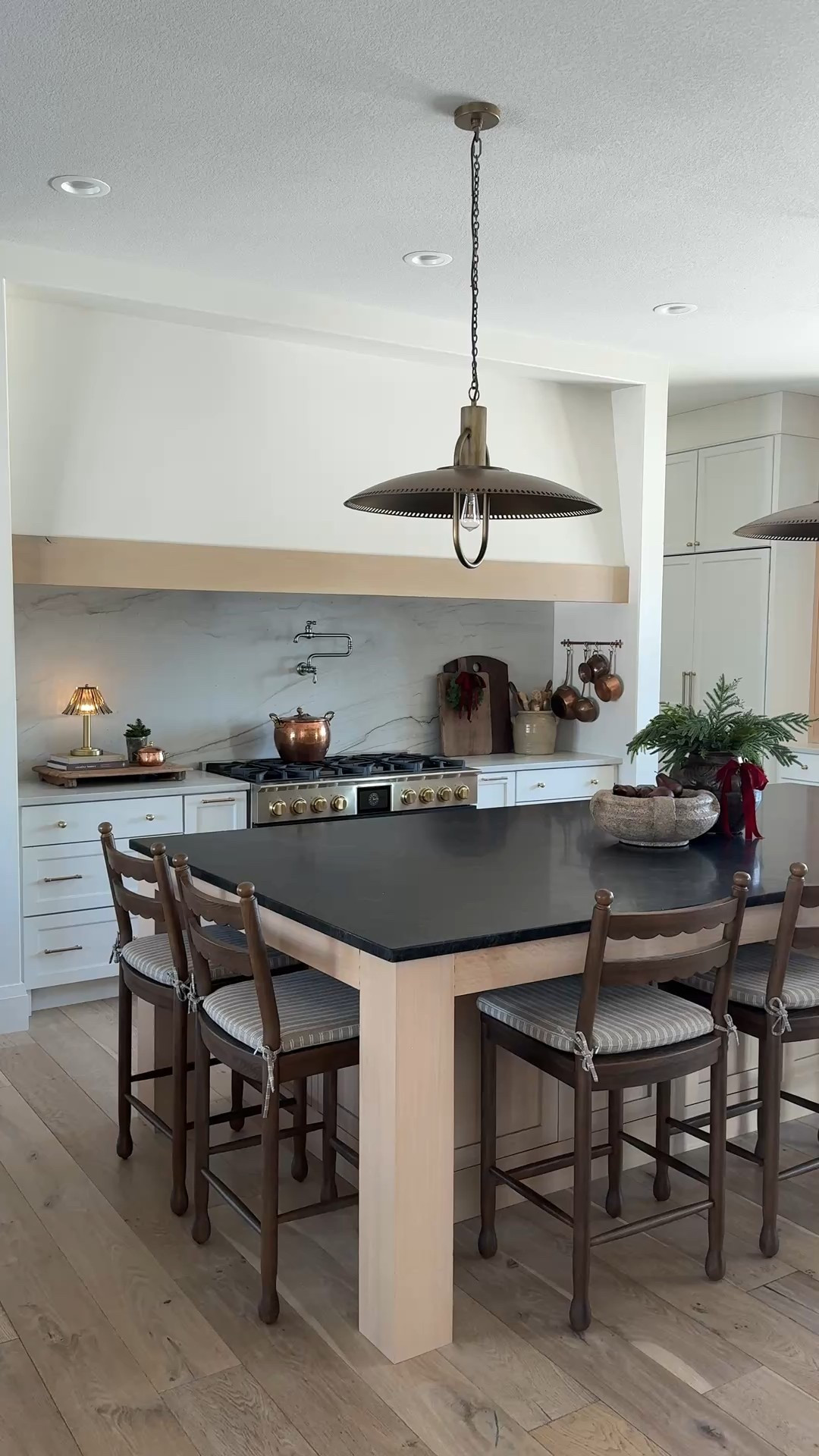 Christmas links around my house✨❤️

#LTKHoliday #LTKHome #LTKFindsUnder50