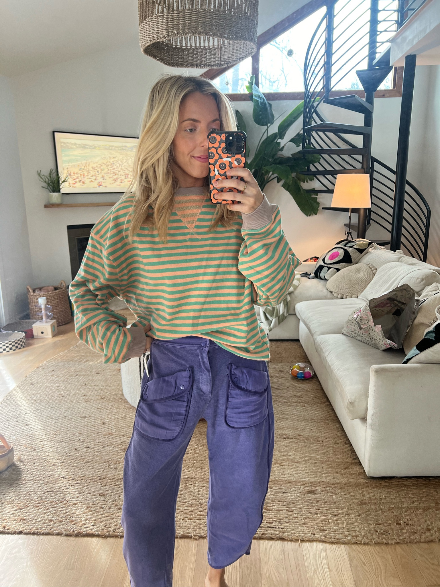 Xs in top, runs oversized 
Bottoms are xs 