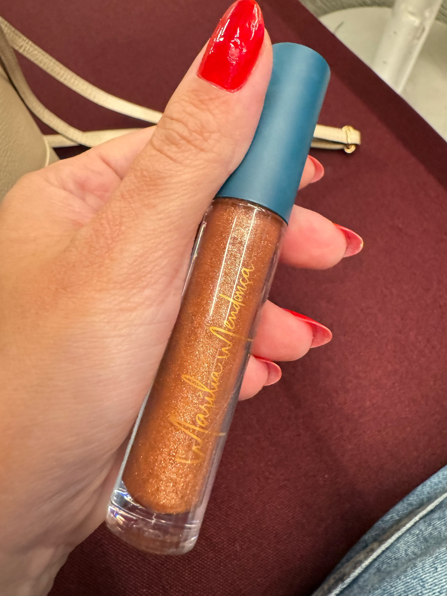 Gloss nude com brilho lindo da linha da Marília Mendonça com a Océane. 

#LTKbeauty #LTKbrasil #LTKover40