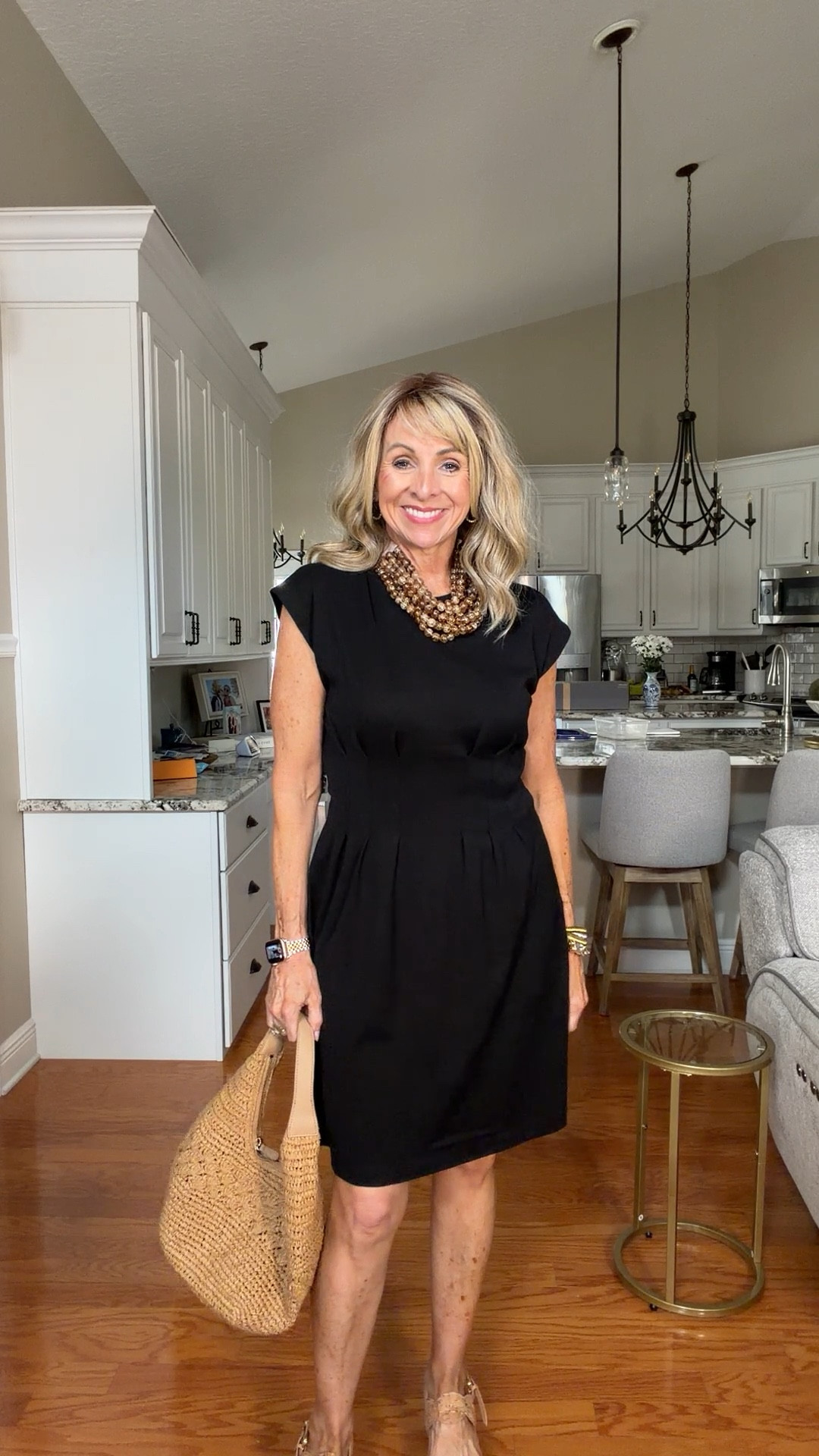 How can $18 get you a dress this good??? 

#LTKOver40