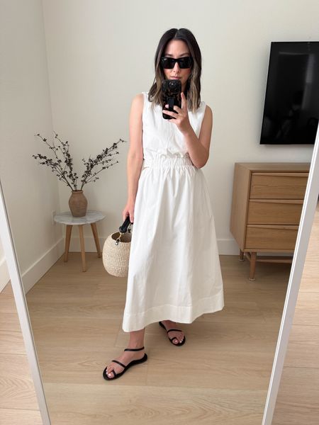 I love this dress!!! Wasn’t sure about the cut out but the way it is is flattering and comfy. Dress runs a bit big but makes the dress very comfy. Petite-friendly length! 

Macys dress xs
Clare v bag
Tkee sandals 5
YSL sunglasses  

#LTKitbag #LTKshoecrush