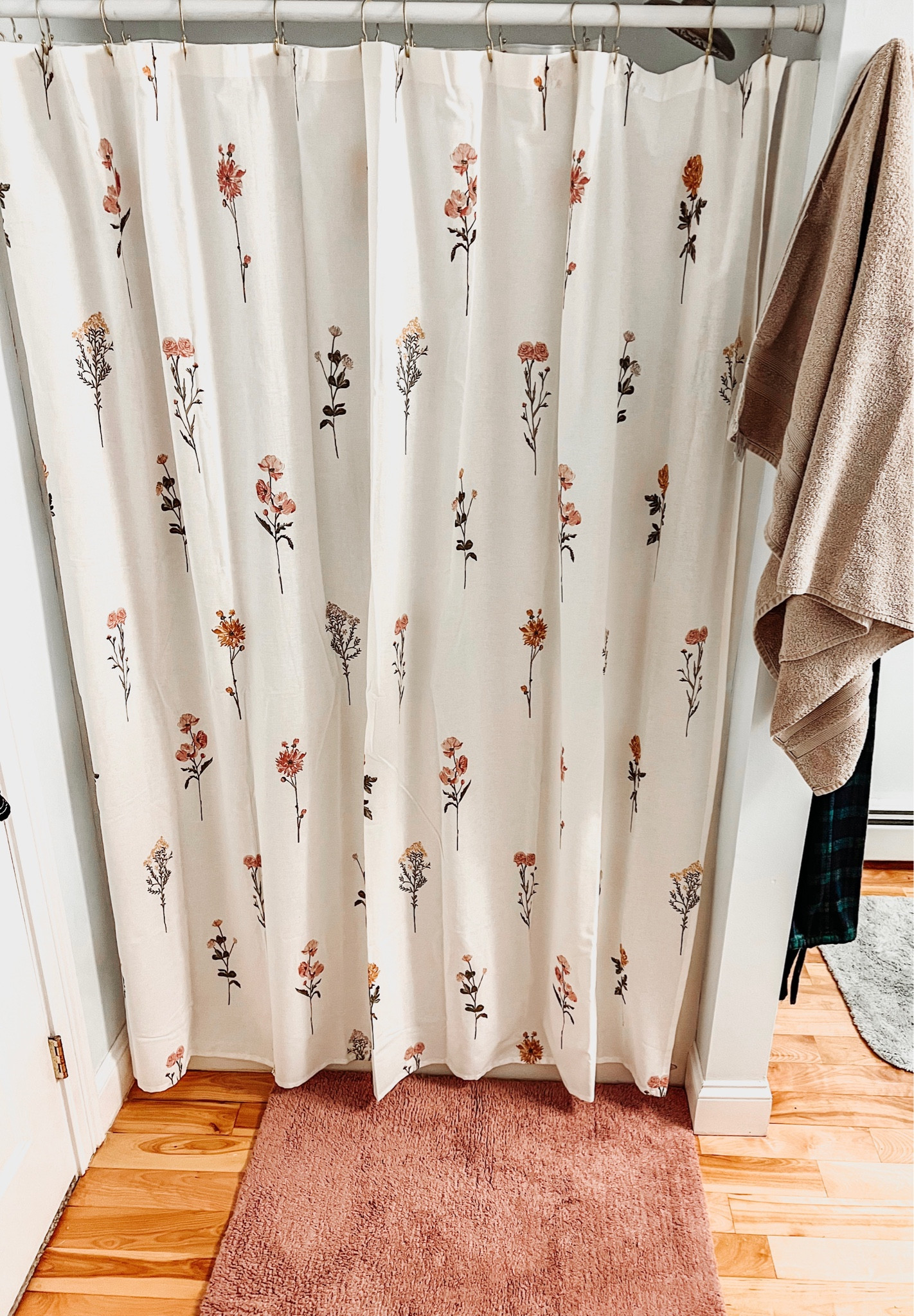 In the process of converting our home to cottage core aesthetic, started with a small but effective change in the upstairs bathroom 🌷🤎

#LTKSpringSale #LTKfamily #LTKhome