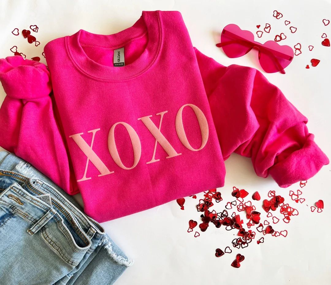 Valentines Day Sweatshirt, XOXO Sweatshirt, Valentines Day Gift, Pink Valentines Day Sweatshirt -... | Etsy (US)
