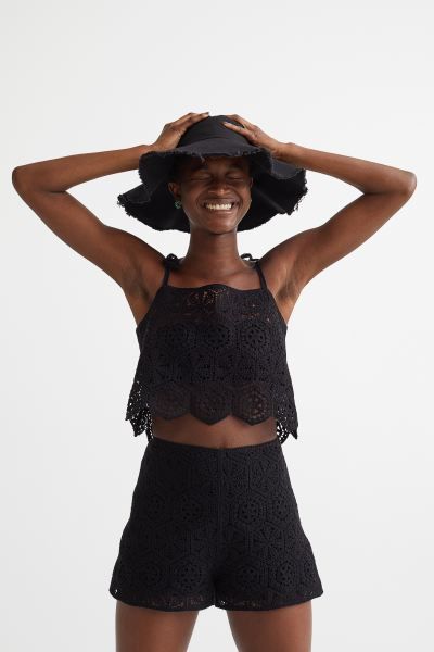 Crochet-look Shorts | H&M (US + CA)