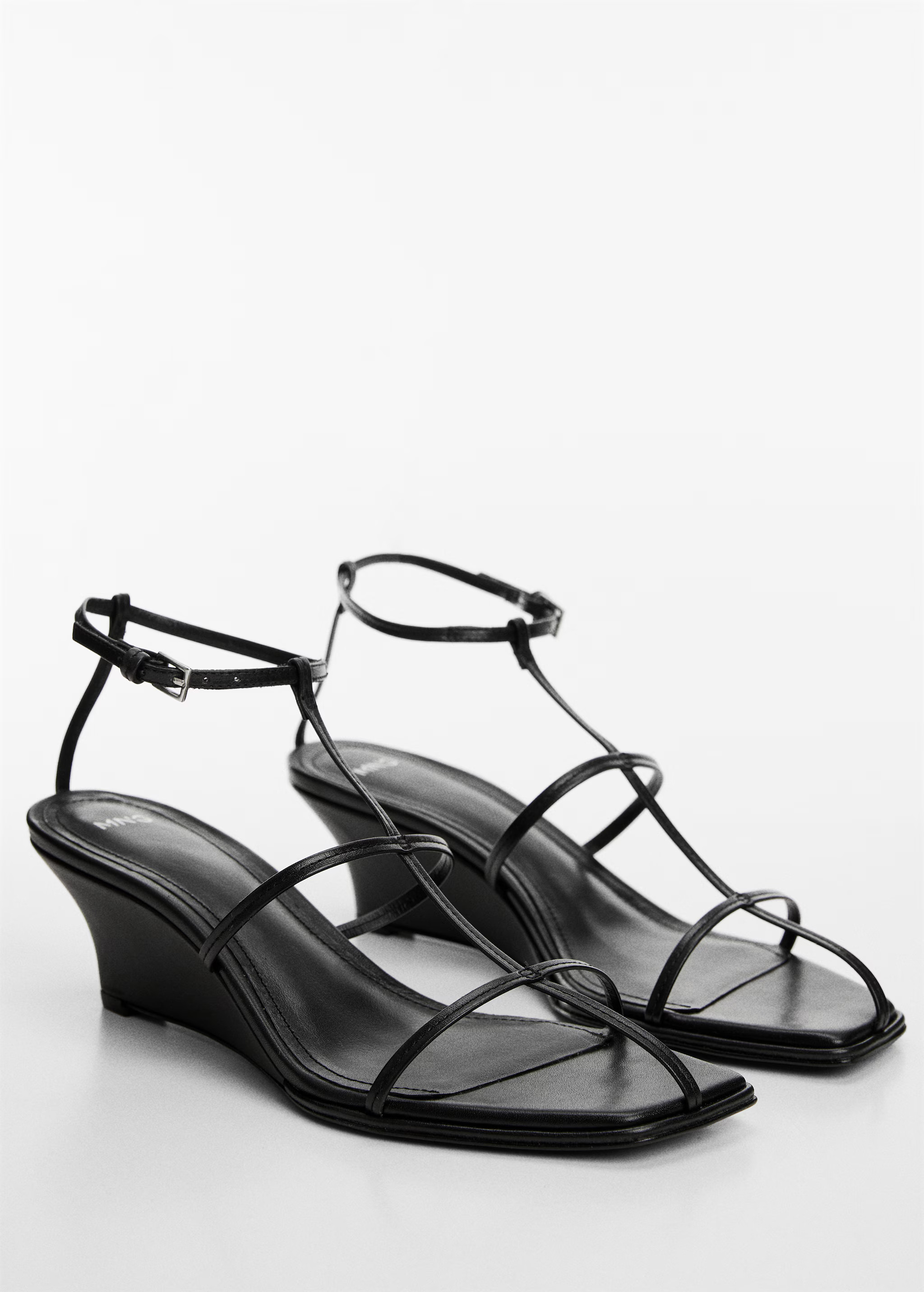 Leather straps sandals | MANGO (US)