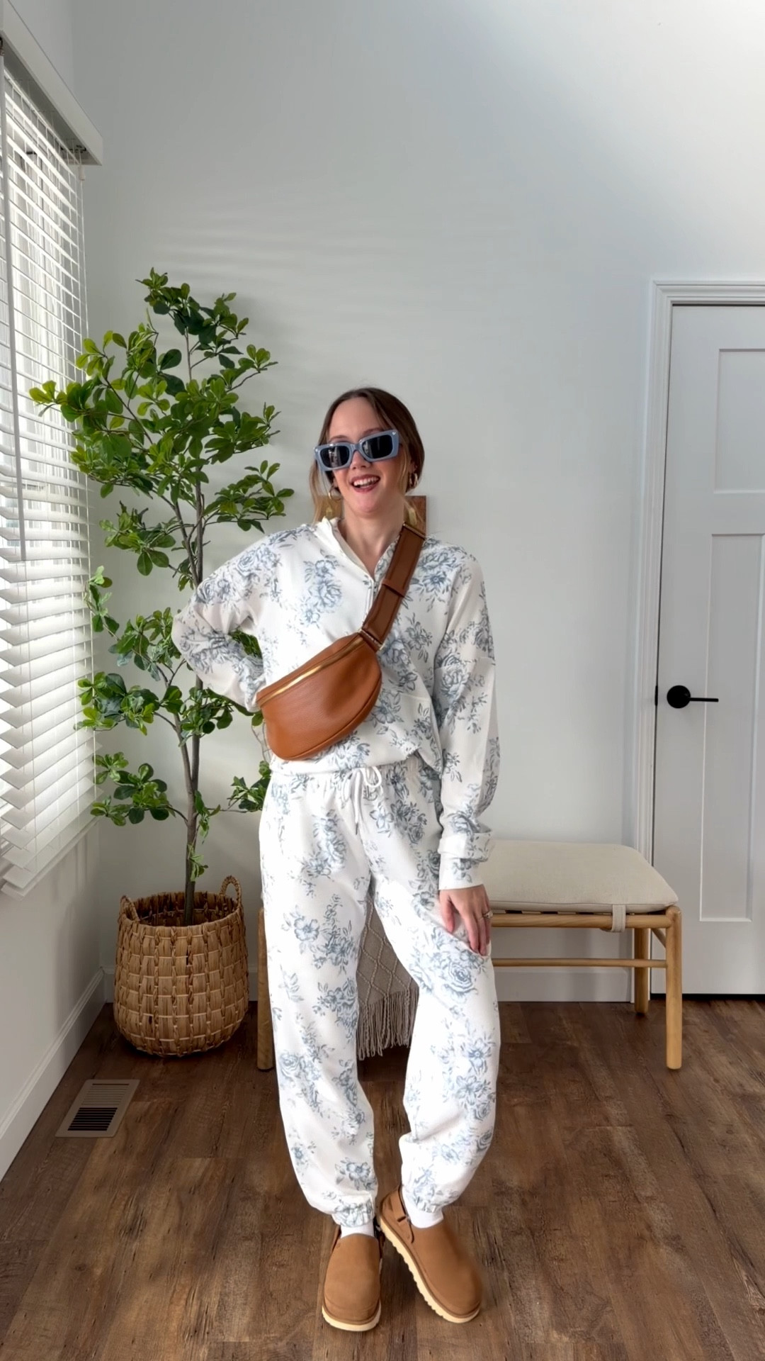 The perfect pair of sweats to carry you into spring! 🦋🩵🌸

#LTKSeasonal #LTKmomlife #LTKootd