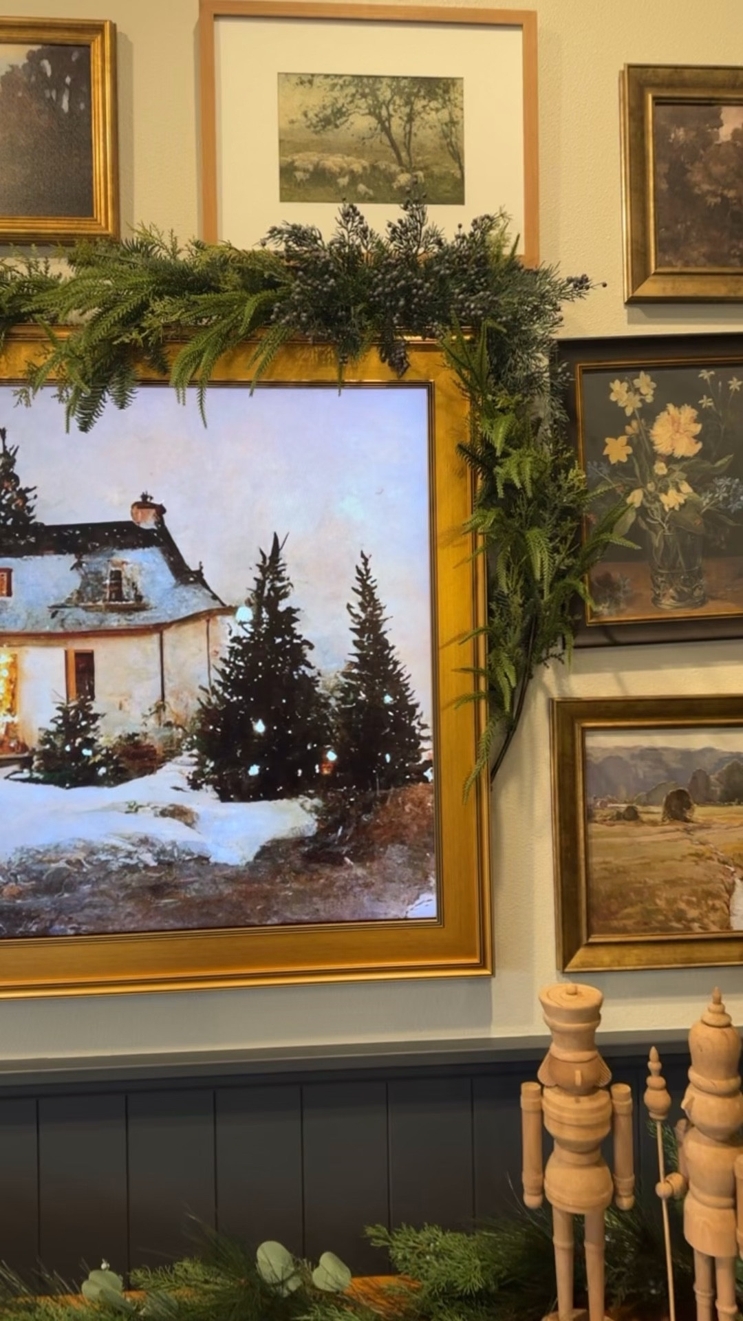 Tv frame garland! 

#LTKHome #LTKStyleTip #LTKHoliday