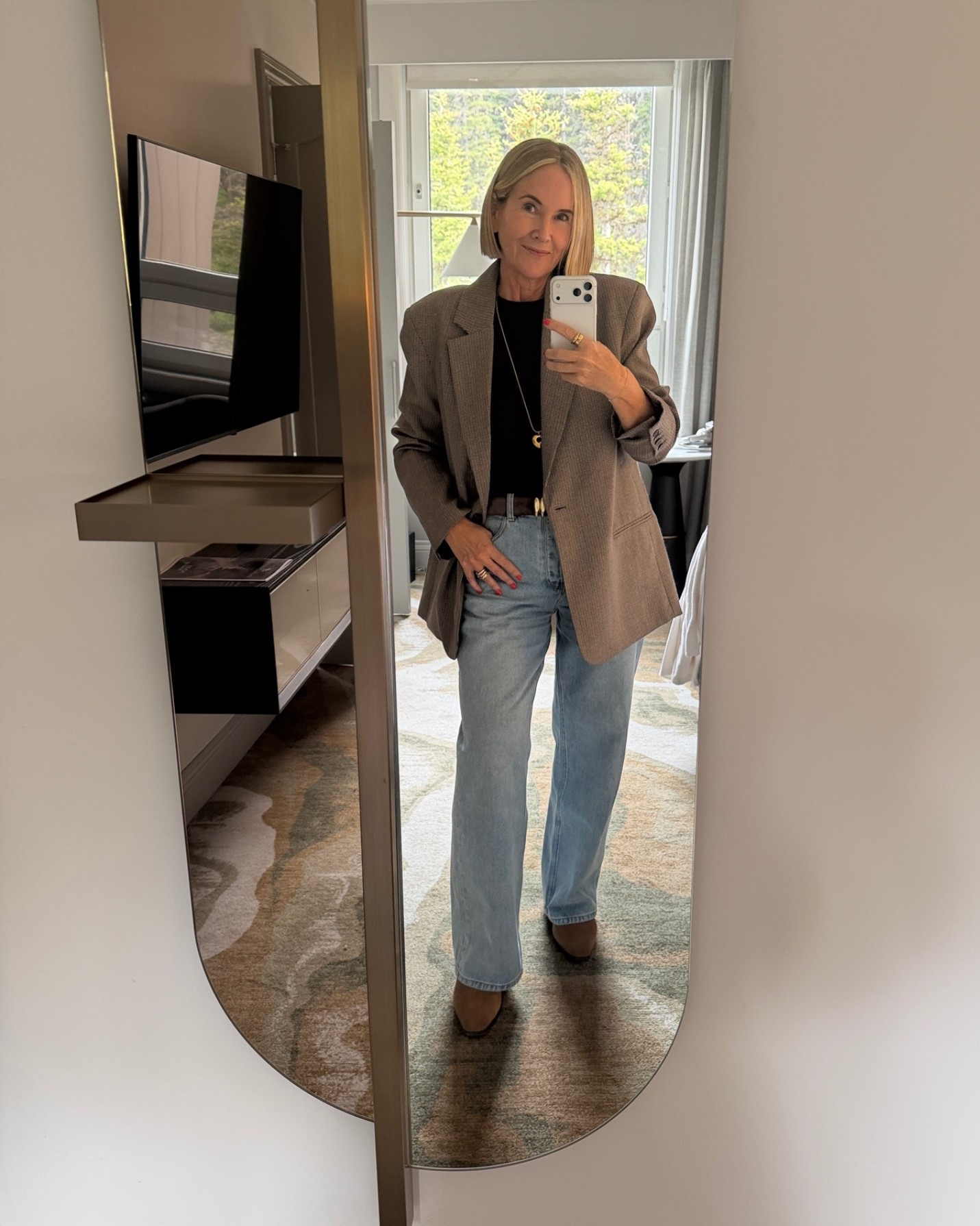 SIZING DETAILS 

Blazer: 10
Long-sleeve merino knit: L
Jeans: 28

Boots: FRANKIE4 Shadow
Necklace: GIMME (code NIKKI10)

#LTKaustralia #LTKtravel #LTKover50style