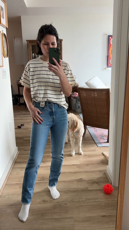 Tee - size xs
Jeans - 23 and I’m 5’1”

Petite, jeans under $100, Amazon jeans, Levi’s, spring jeans, Levi, Levi’s Wedgie 

#LTKfindsunder100 #LTKVideo #LTKstyletip