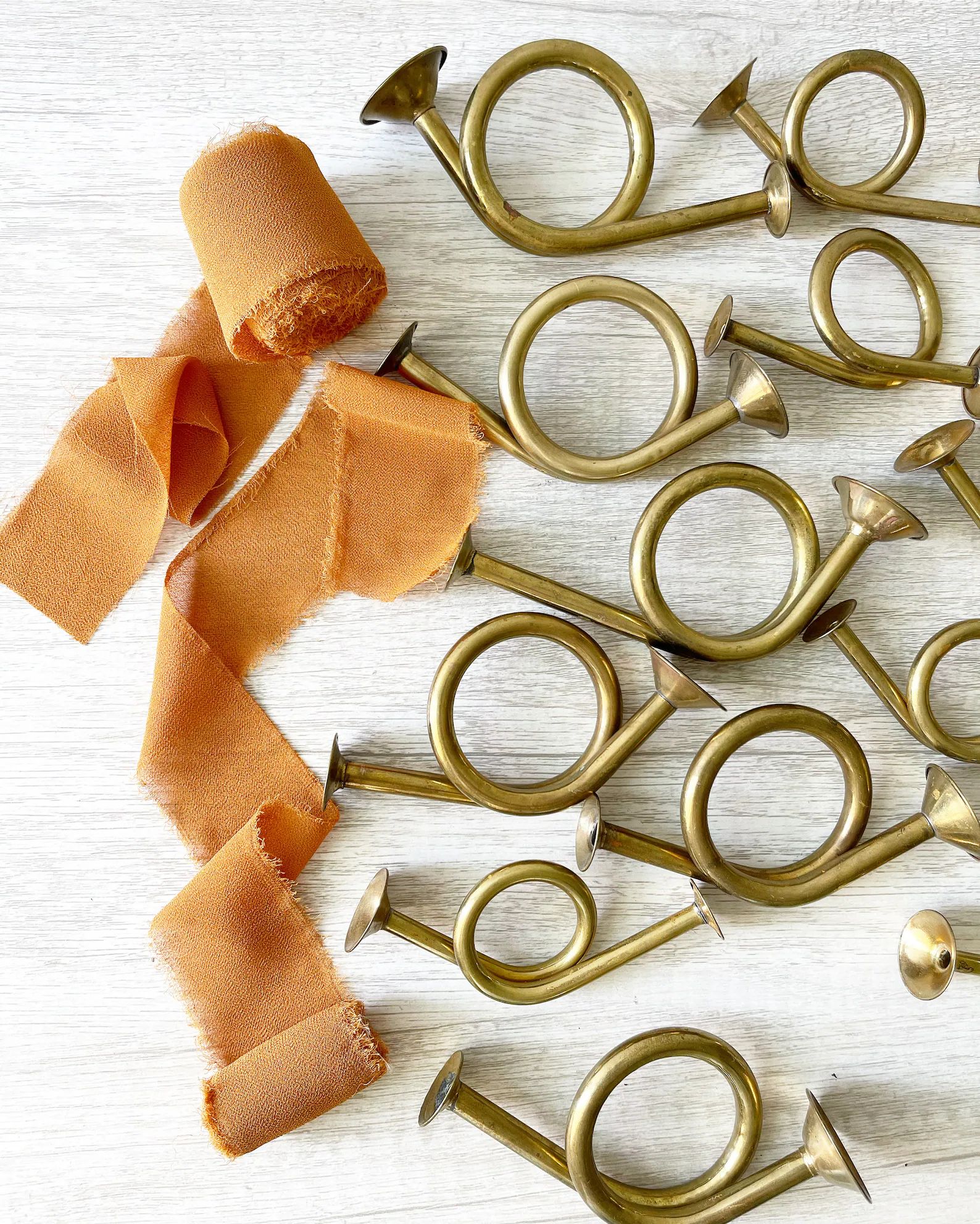 Vintage Brass Horn Ornaments / Napkin Rings Lot of 18 - Etsy | Etsy (US)