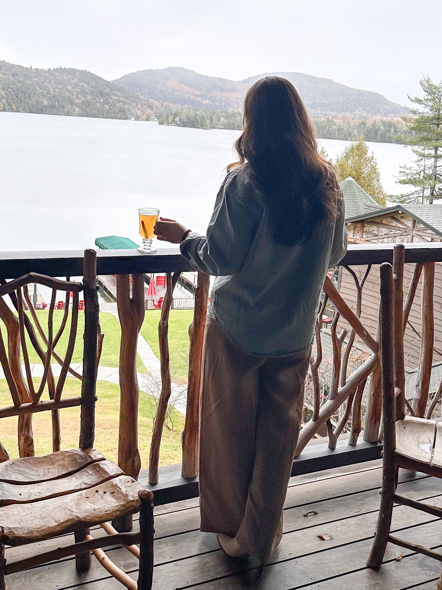 A perfect fall transition outfit

Gold Earrings: Gas Bijoux
Ribbed Top & White Headband: Amazon
Long Sleeve Oversized Denim Western Shirt & Khaki High Rise Pull On Pants: Target 
Cream White Leather Pointed Toe Slouchy Boot: Vince Camuto
Top Handle Crossbody Bag: Louis Vuitton Speedy

#LTKFindsUnder100 #LTKShoeCrush

#LTKStyleTip #LTKSeasonal #LTKFindsUnder50