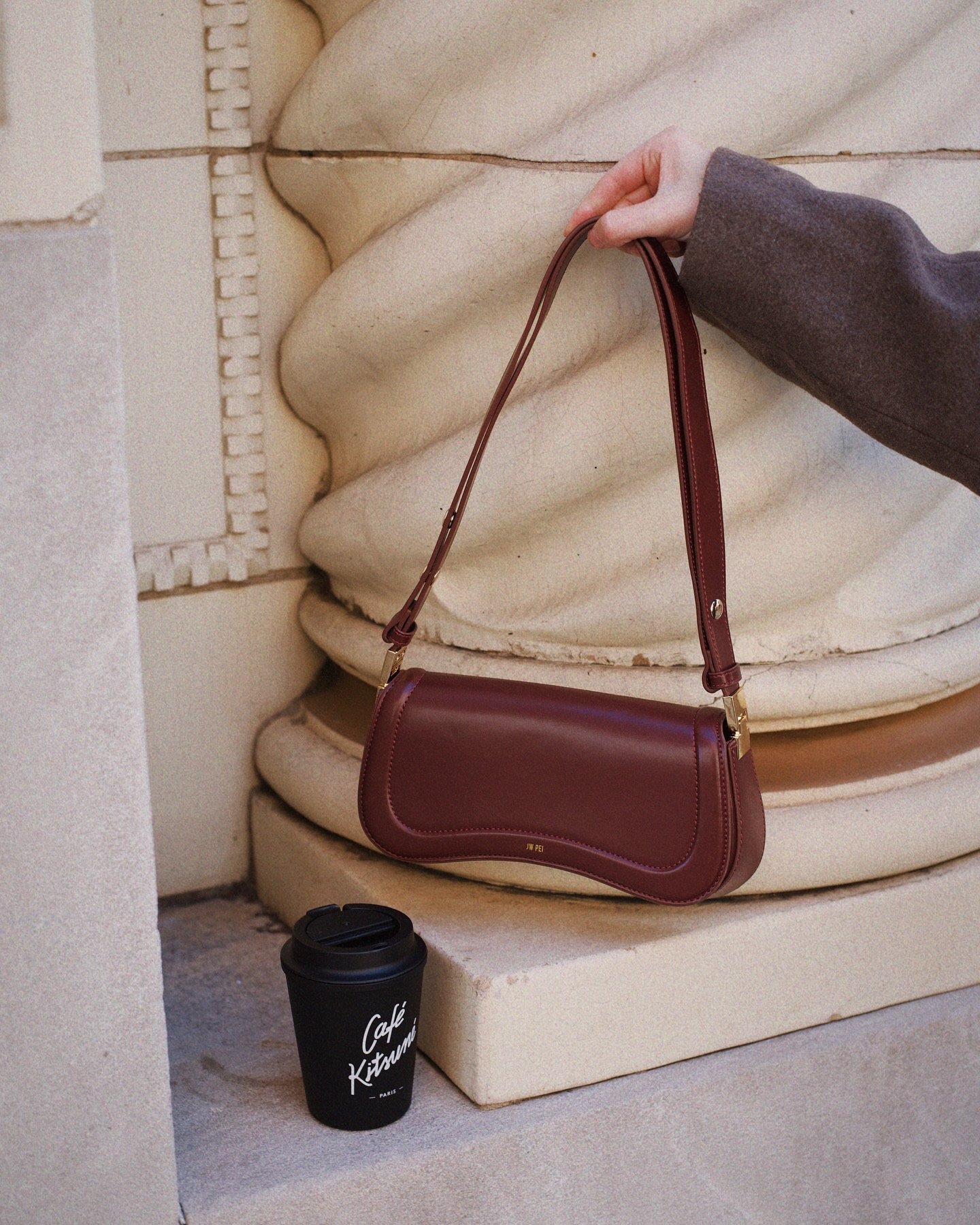 All in the details💼🤎👢

#LTKWorkwear #LTKStyleTip #LTKTravel