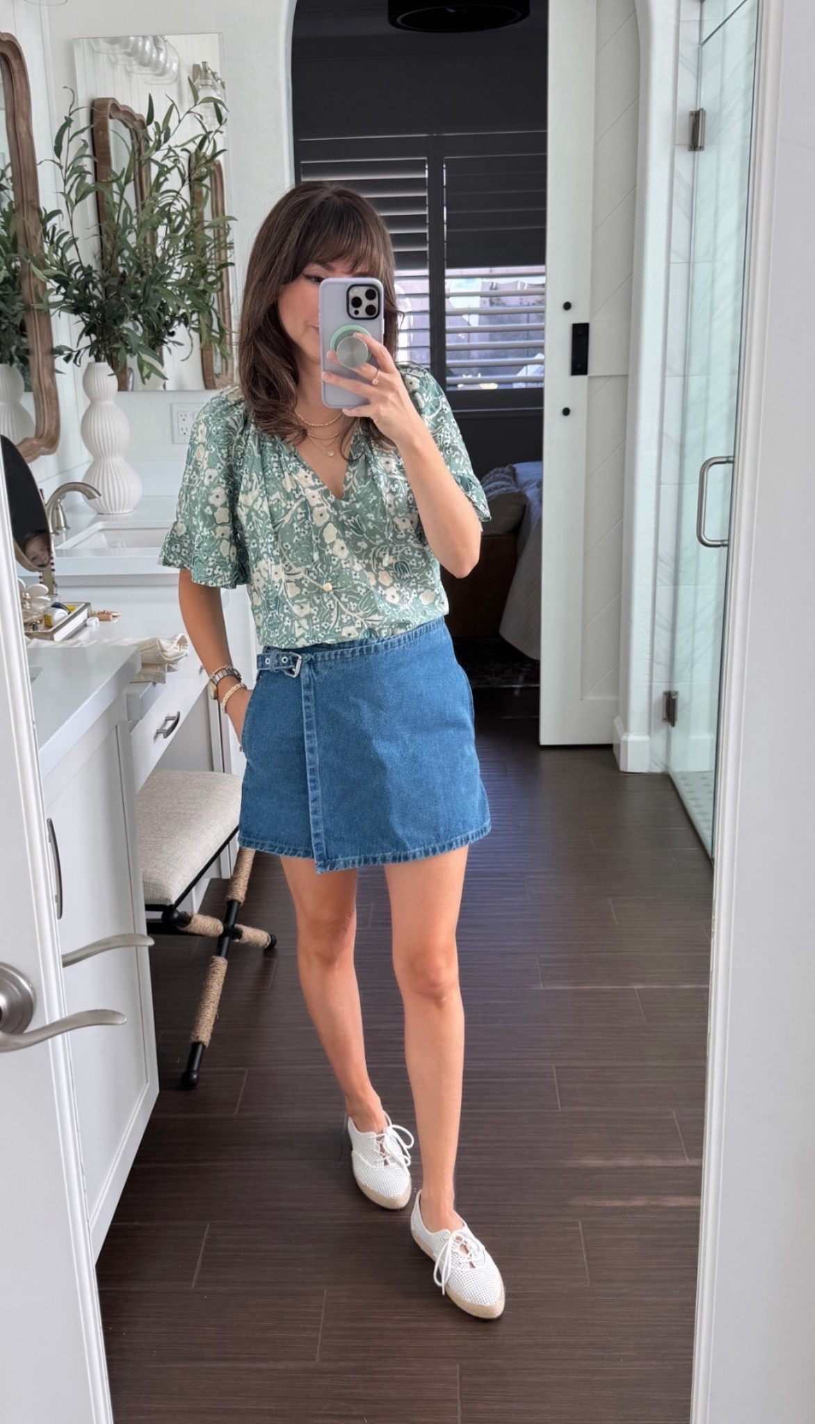 Pop stroke double date night outfit 

Top XS 
Skirt 25
Shoes 5 

#LTKSeasonal #LTKPetite #LTKStyleTip